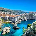 Jolara With Heated Pool Apartament *