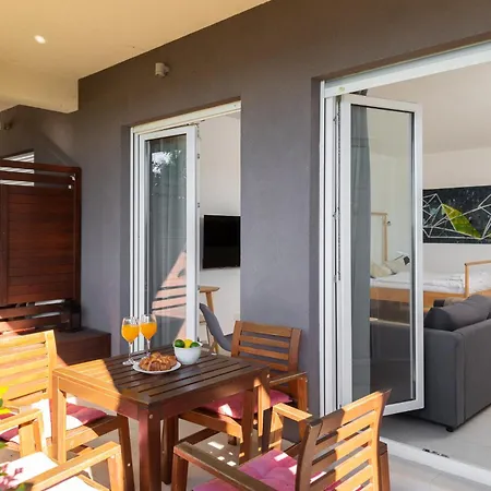 Апартаменти Jolara With Heated Pool *