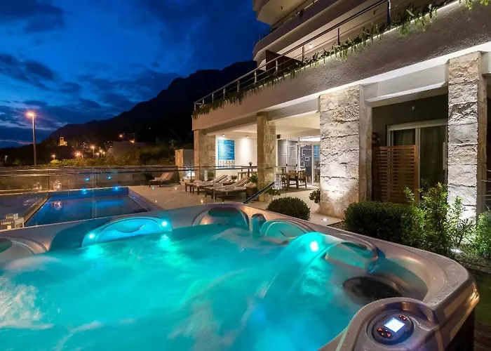 Jolara With Heated Pool Apartman *